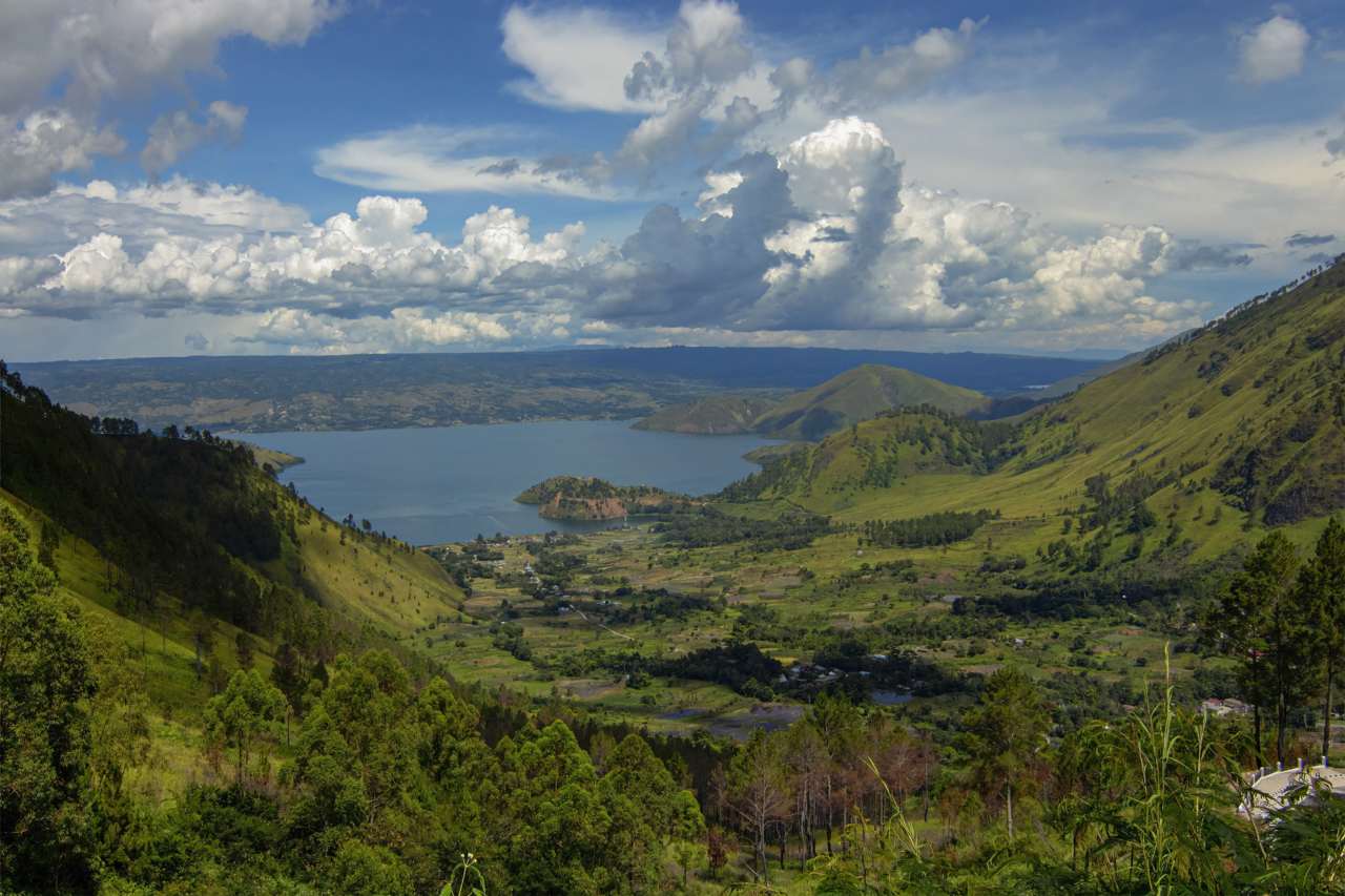 History - Lake Toba