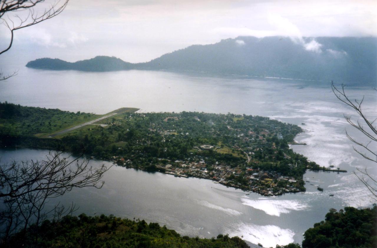 Banda Neira